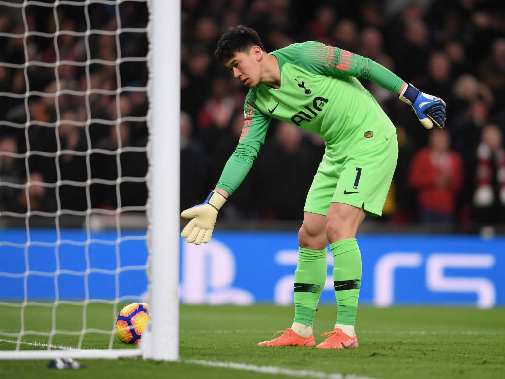 太阳报曝光赖斯女友 俩人相恋9年并育有一儿子